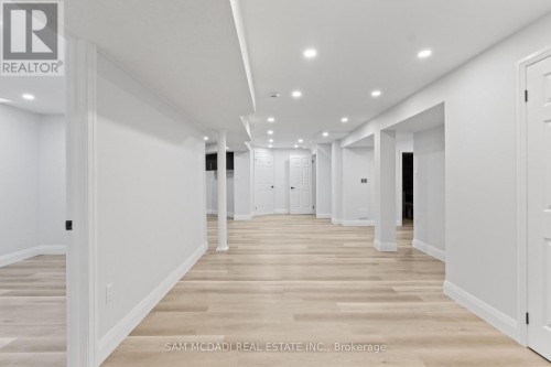 1521 Roseway Drive, Mississauga, ON 