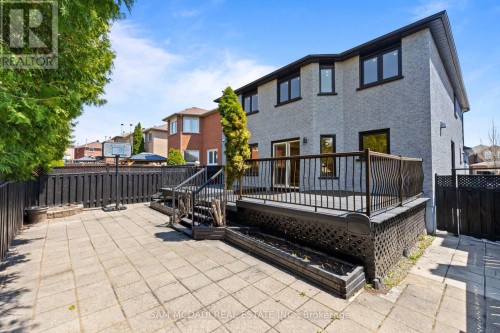 1521 Roseway Drive, Mississauga, ON 