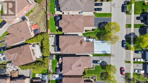 1521 Roseway Drive, Mississauga, ON 