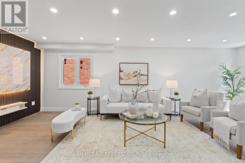 1521 Roseway Drive, Mississauga, ON 