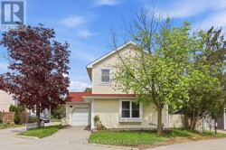 22 BENT OAK CIRCLE  Mississauga, ON L5N 4J2