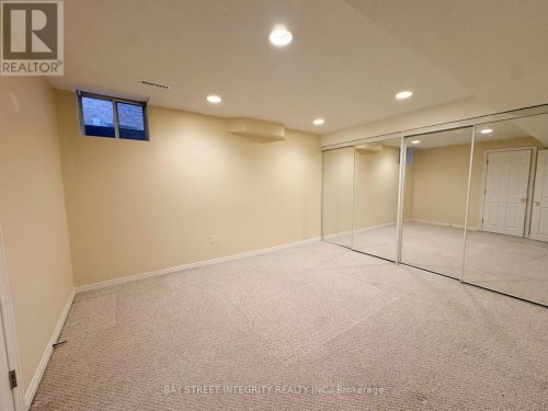 414 RIVER GLEN BOULEVARD , Oakville, Ontario L6H 5X5 4