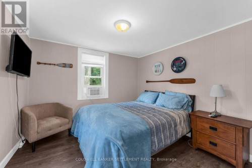 Main floor bedroom - 345 Battams Road, Rideau Lakes, ON 