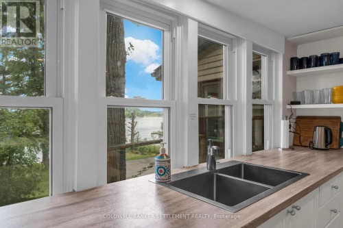 Kitchen - 345 Battams Road, Rideau Lakes, ON 