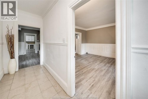 211 Cameron, Windsor, ON 