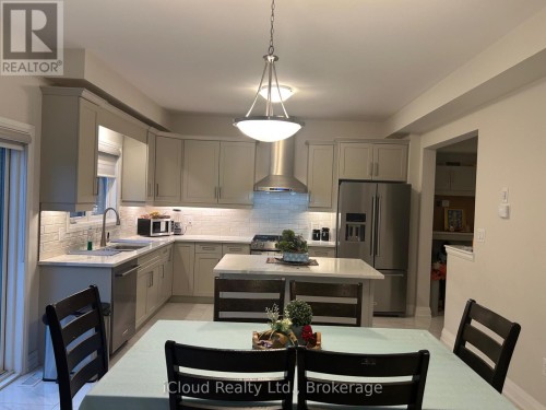 9306 WHITE OAK AVENUE , Niagara Falls, Ontario L2G 0E9 3