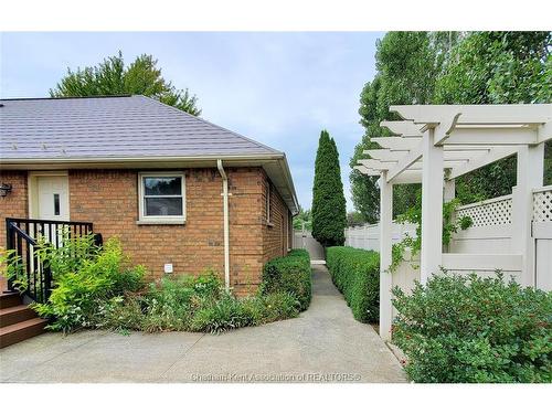 8560 Talbot Trail, Cedar Springs, ON 
