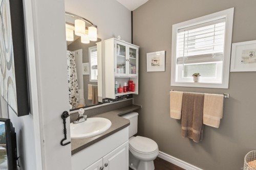 3871 King Arthur Dr, Nanaimo, BC 