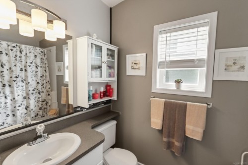 3871 King Arthur Dr, Nanaimo, BC 