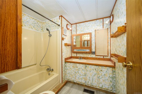 4034 Elk Dr, Woss, BC 