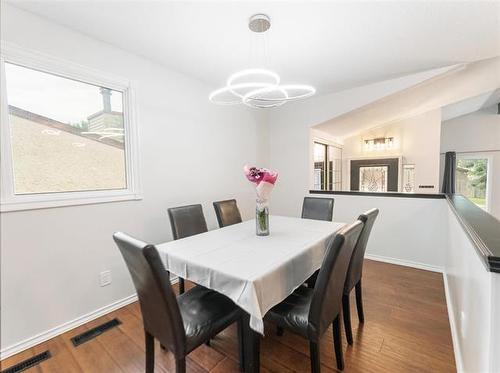 127 Swan Lake Bay, Winnipeg, MB 