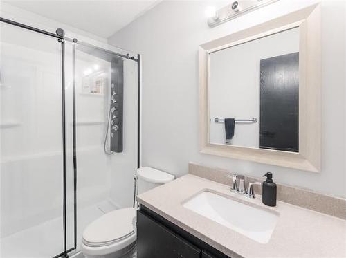 127 Swan Lake Bay, Winnipeg, MB 