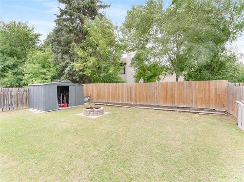 127 Swan Lake Bay, Winnipeg, MB 