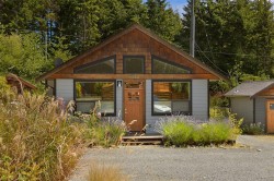 3822 TRAILHEAD Dr Sooke, BC V9Z 1L1