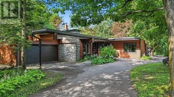 20 FAIRHAVEN WAY  Ottawa, ON K1K 0R3