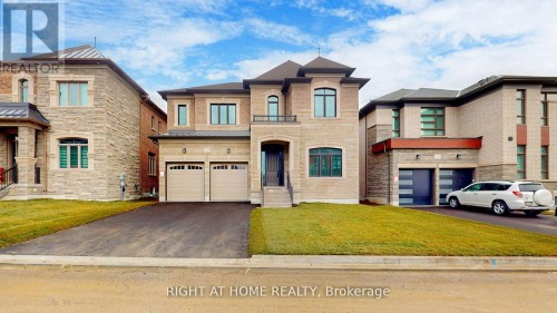 7 ADARIO CRESCENT  Vaughan, ON L3L 0G3