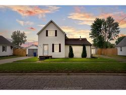415 Queen Street Wallaceburg, ON N8A 1G8