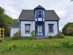 370 Back Centre Road Back Centre, NS B0J 2C0