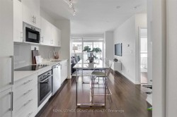 2210-460 Adelaide Street E Toronto, ON M5A 1N6