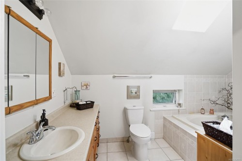 1020 4Th Ave, Ladysmith, BC 