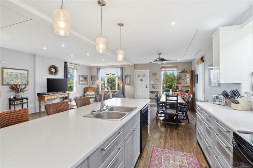 1020 4Th Ave, Ladysmith, BC 