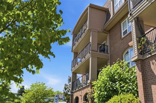#304-104 Esplanade St, Nanaimo, BC 