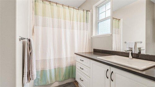 #110-724 Larkhall Rd, Langford, BC 