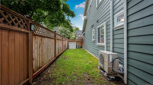 #110-724 Larkhall Rd, Langford, BC 