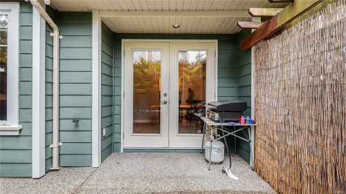#110-724 Larkhall Rd, Langford, BC 