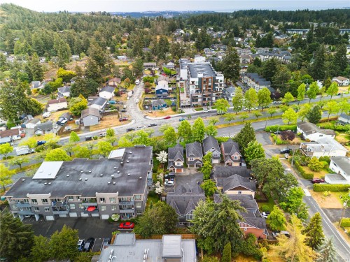 #110-724 Larkhall Rd, Langford, BC 