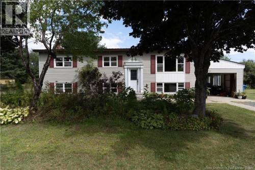 14 Rockcliff Boulevard  Miramichi, NB E1V 7C5