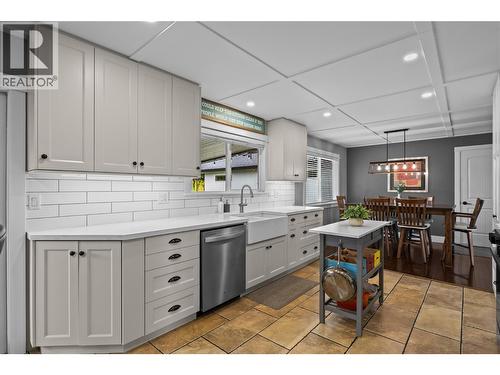 910 Westbrook Drive, West Kelowna, BC 