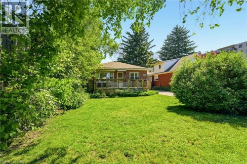 337 ST PAUL Street  Burlington, ON L7R 3K2