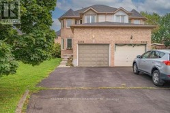 3242 TORTOLA COURT  Mississauga, ON L5N 7C4