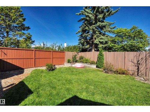5735 152A Av Nw, Edmonton, AB 