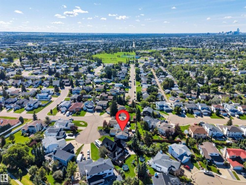 5735 152A Av Nw, Edmonton, AB 
