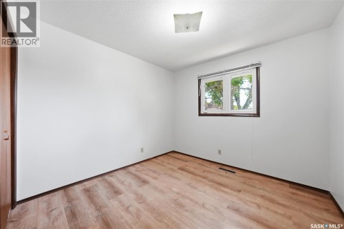206 Carleton Drive, Saskatoon, SK 