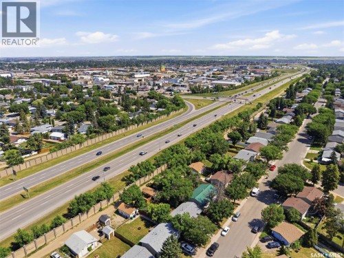 206 Carleton Drive, Saskatoon, SK 