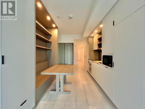 2605 - 55 CHARLES STREET E , Toronto, Ontario M4Y 1S9 3