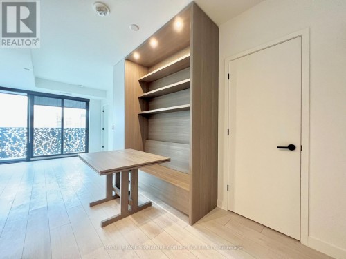 2605 - 55 CHARLES STREET E , Toronto, Ontario M4Y 1S9 4