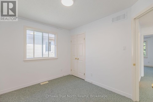 43 Evanshen Crescent, Ottawa, ON 
