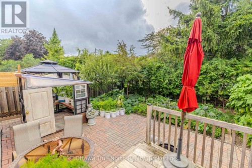 Fully Landscaped PRIVATE backyard. - 43 Evanshen Crescent, Ottawa, ON 