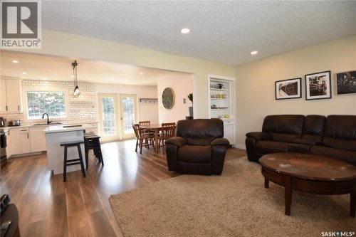 614 10Th Avenue W, Nipawin, SK 