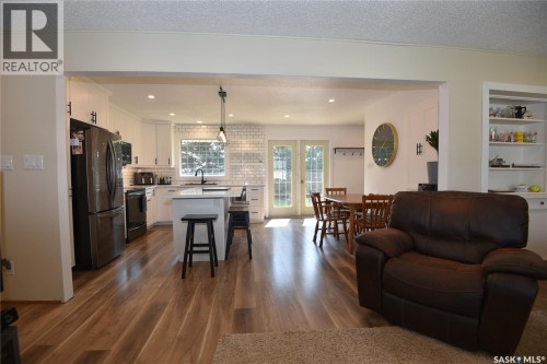 614 10Th Avenue W, Nipawin, SK 