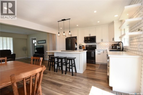 614 10Th Avenue W, Nipawin, SK 