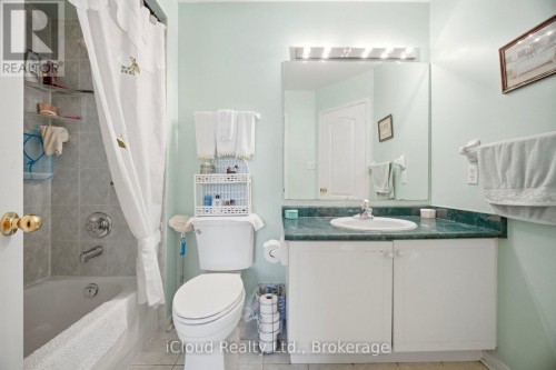 6332 Glen Meadows Road, Mississauga, ON 