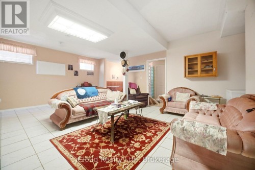 6332 Glen Meadows Road, Mississauga, ON 