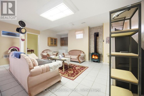 6332 Glen Meadows Road, Mississauga, ON 