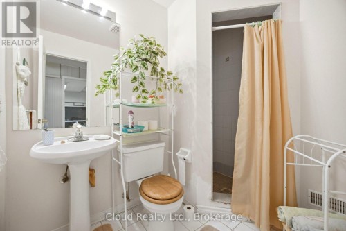 6332 Glen Meadows Road, Mississauga, ON 