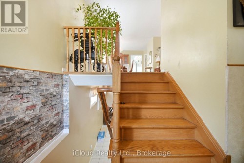 6332 Glen Meadows Road, Mississauga, ON 